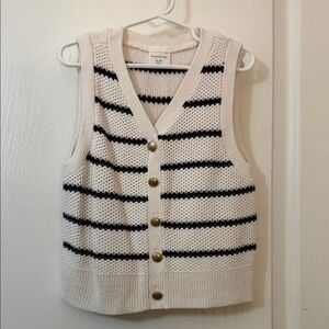 Abercrombie Kids Black and Cream V-Neck Sweater Vest